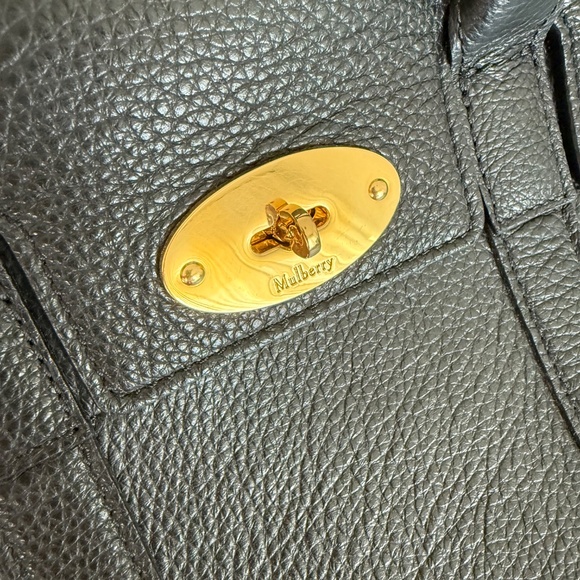 Mulberry Small Bayswater Tote in Black Grained Leather - Picture 4 of 16